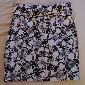 Skull pencil skirt